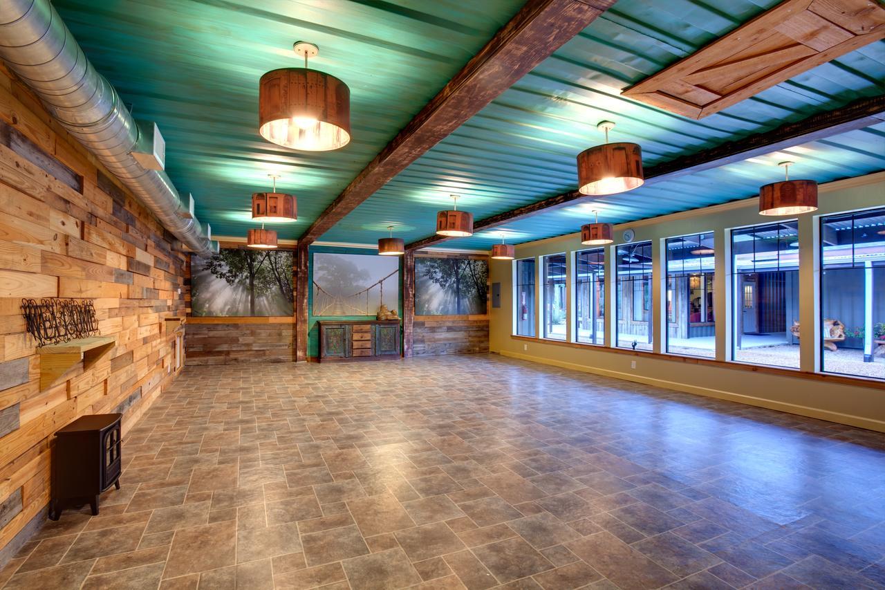 Deer Lake Lodge Resort & Spa Keenan Eksteriør billede